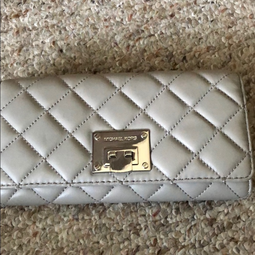 BRAND NEW QUILTED MK WALLET